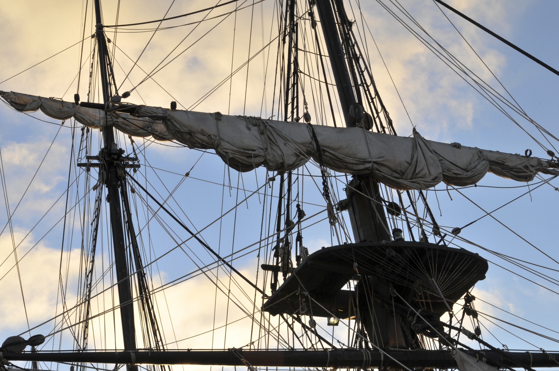 masts-of-old-sailing-ship.jpg