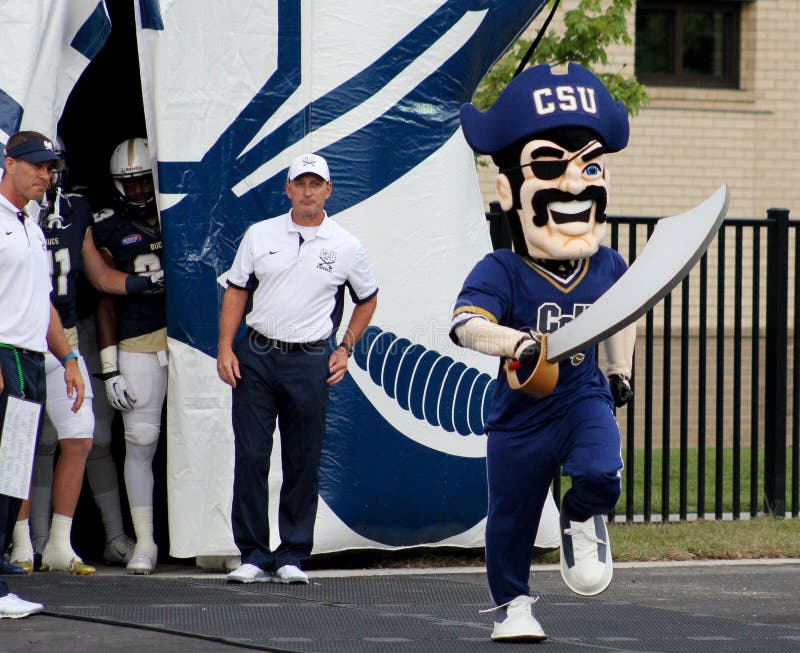 charleston-southern-university-mascot-takes-field-61723656.jpg