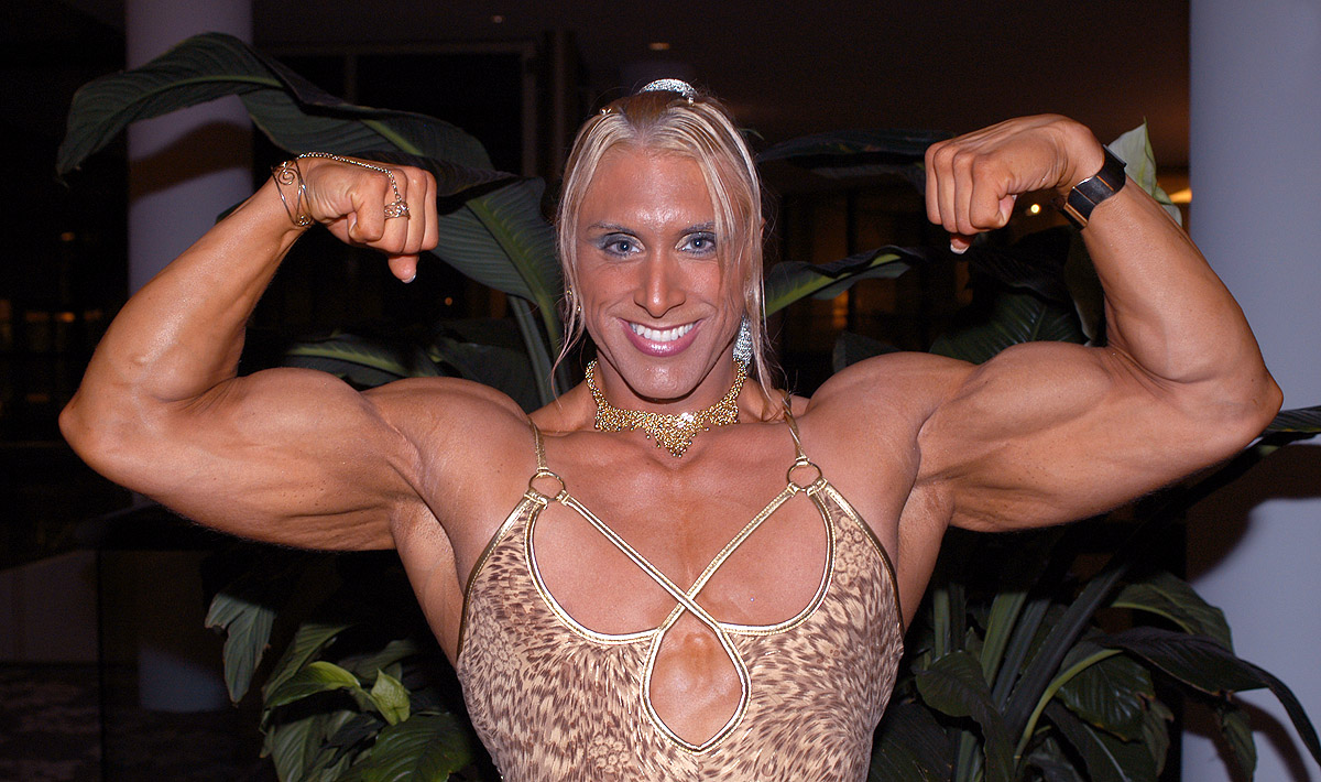 female-transvestite-bodybuilder.jpg