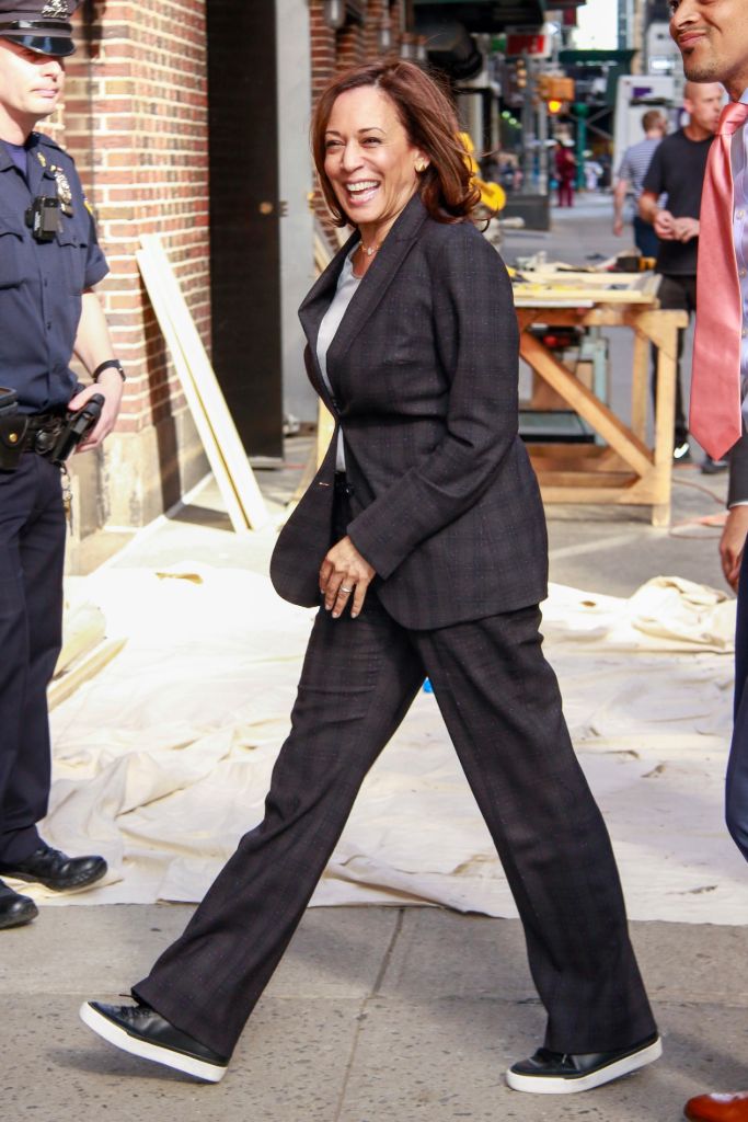 kamala-harris-sneakers.jpg