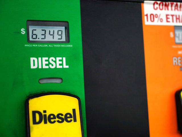 Diesel-Gas-Prices-Rising--640x480.jpg