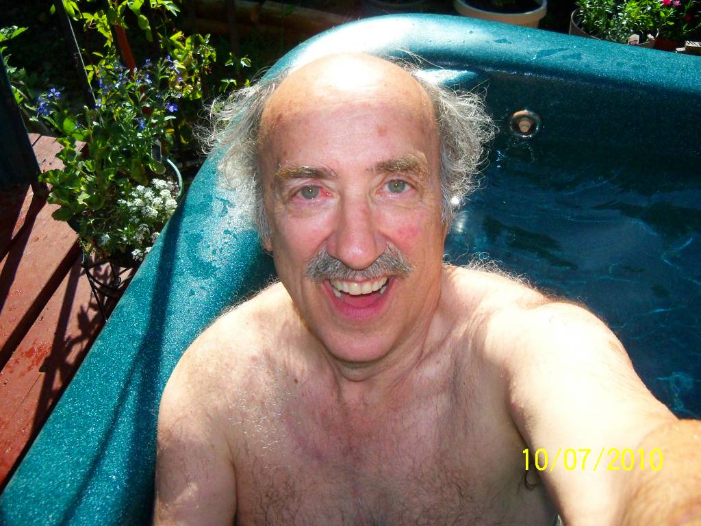 hotub%20bob.jpg